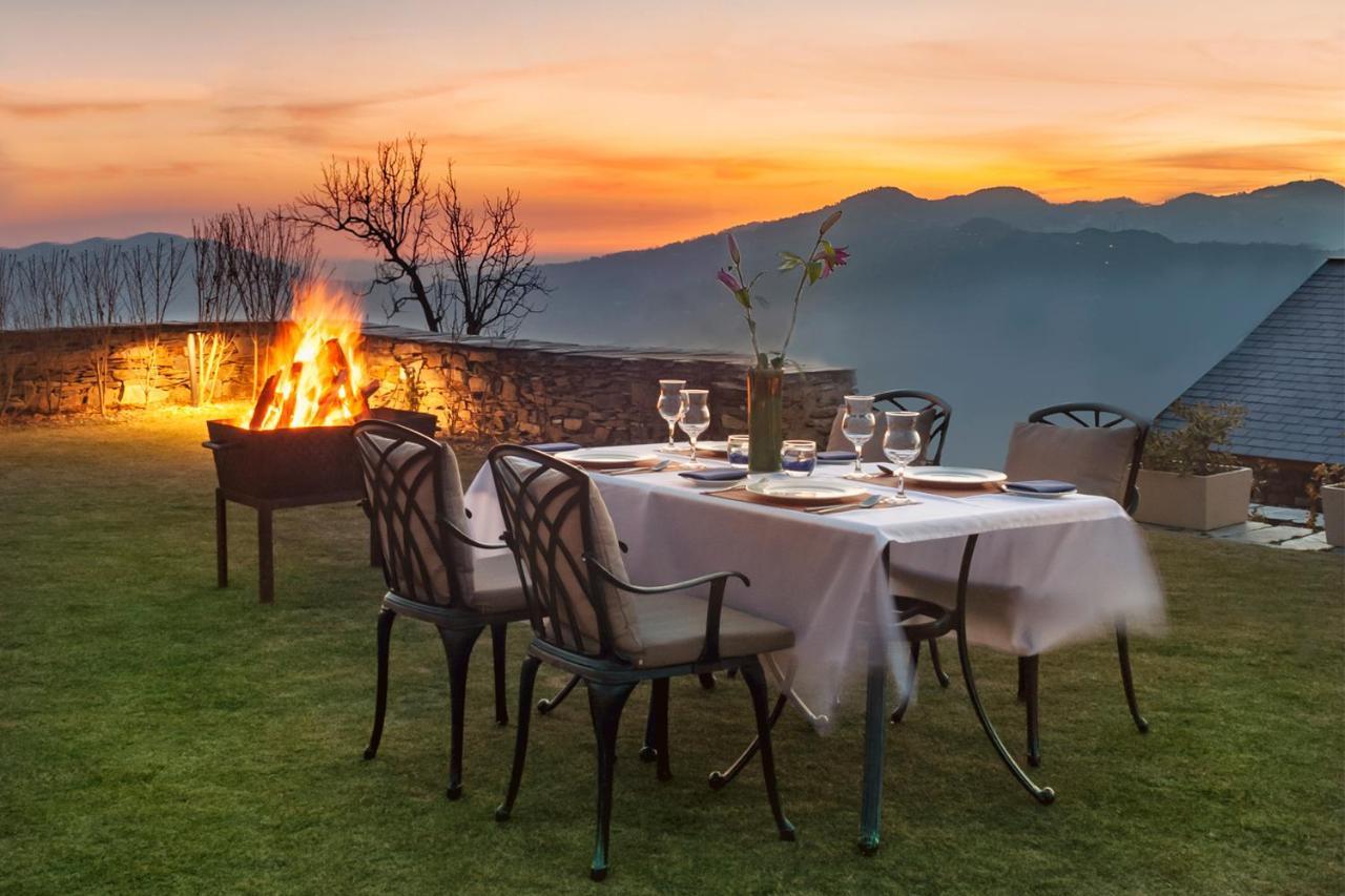 Taj Theog Resort & Spa شيملا المظهر الخارجي الصورة