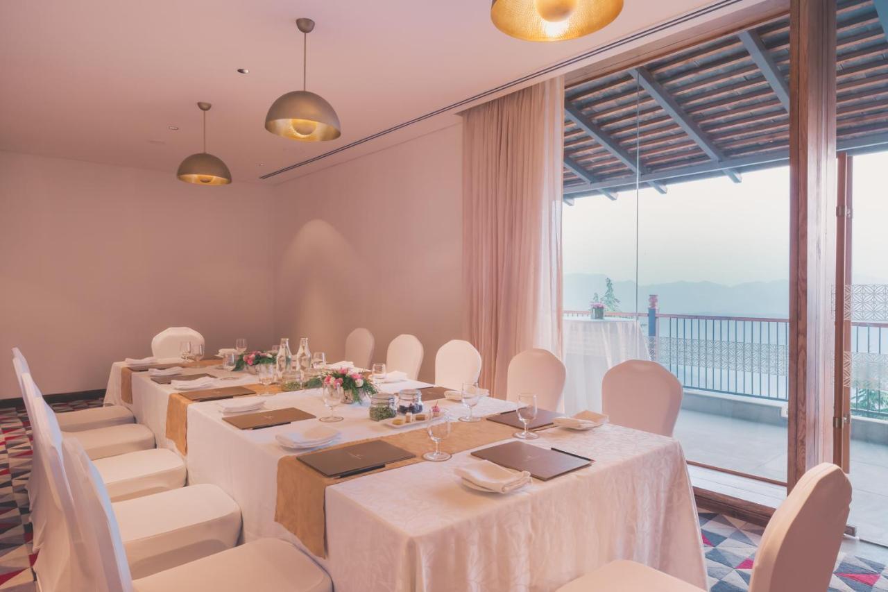 Taj Theog Resort & Spa شيملا المظهر الخارجي الصورة