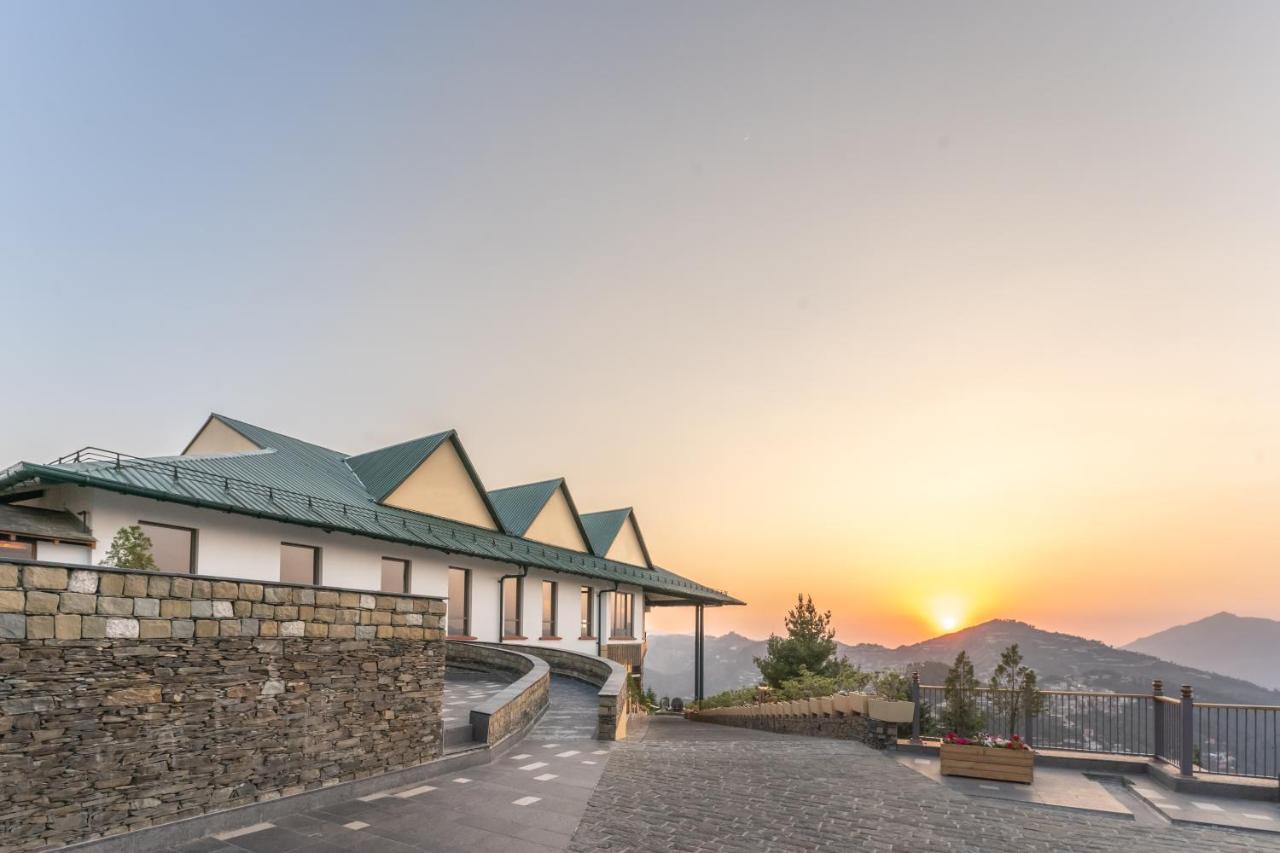 Taj Theog Resort & Spa شيملا المظهر الخارجي الصورة