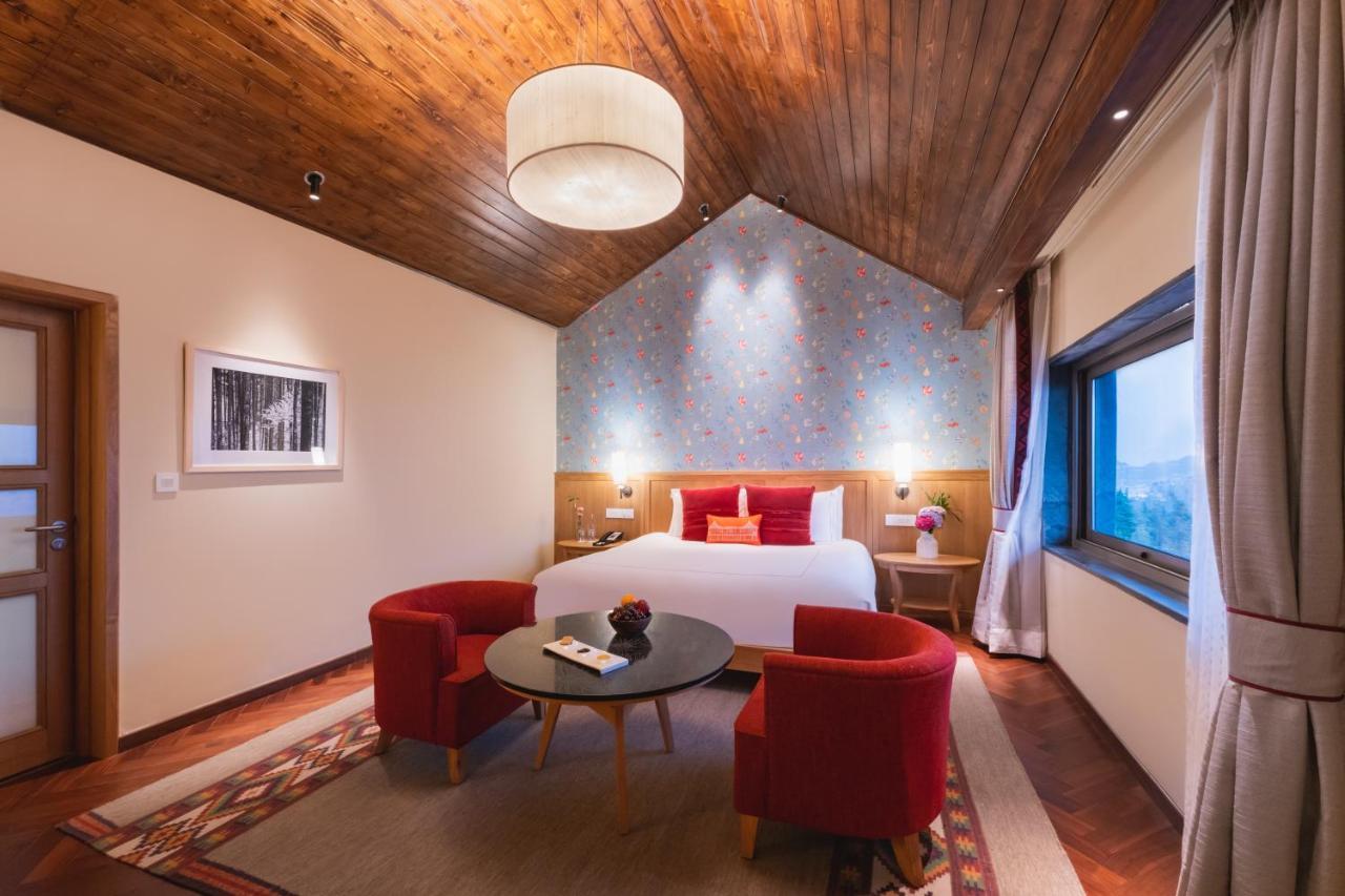 Taj Theog Resort & Spa شيملا المظهر الخارجي الصورة